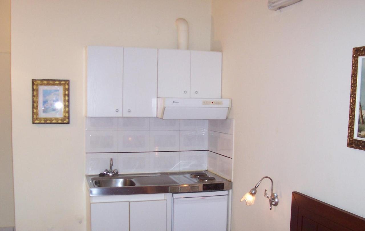 Ideal Studios Amoudara  Room photo